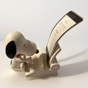 Hallmark Peanuts SNOOPY at Typewriter Cell Phone Holder